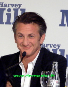 Sean Penn, conf�rence de presse � Paris pour 'Harvey Milk' -- 28/02/09